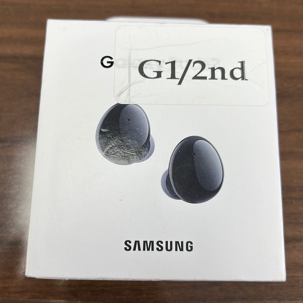 New sealed Galaxy Buds2